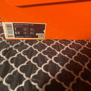 Off white Nike vapor street